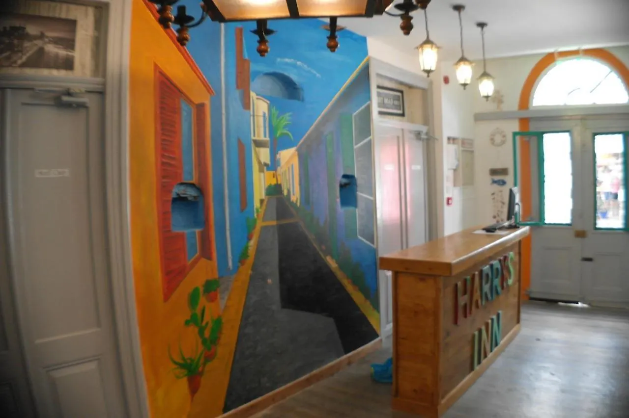 לרנקה Harrys Inn Guesthouse בית הארחה