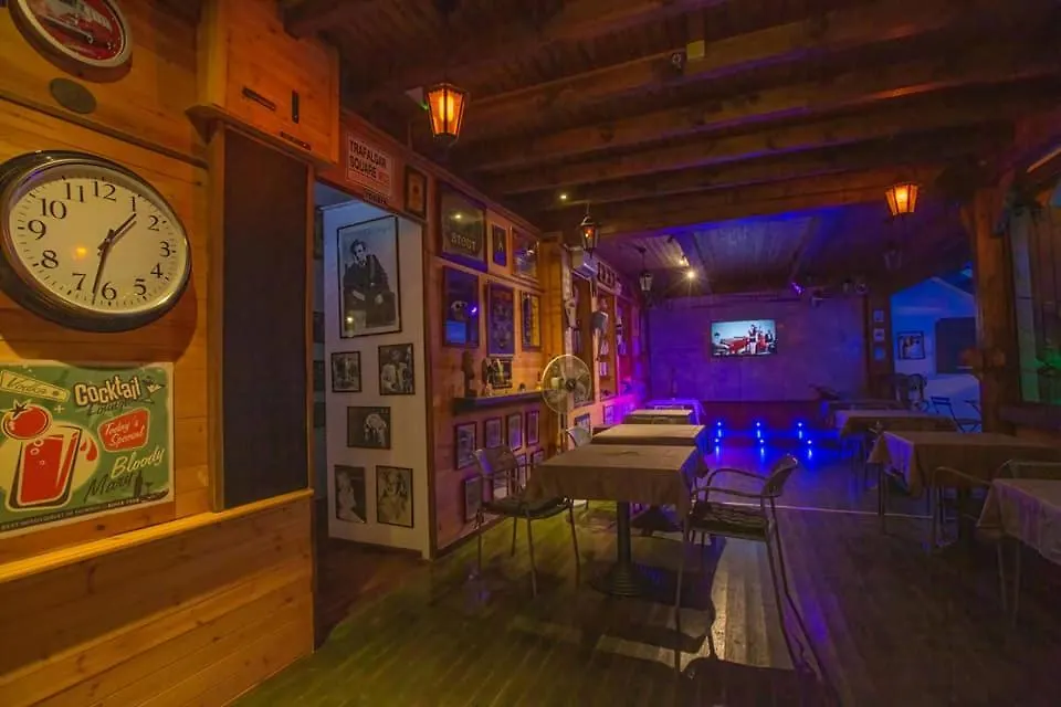 בית הארחה לרנקה Harrys Inn Guesthouse