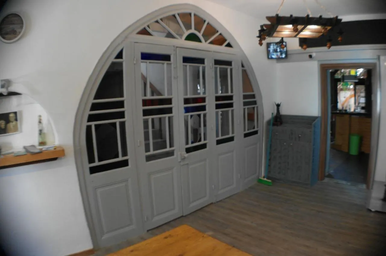 Harrys Inn Guesthouse Larnaca Kıbrıs